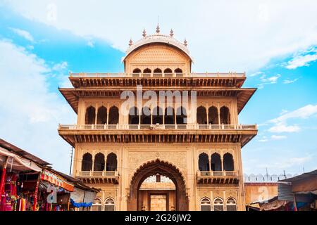 Shree Rangnath Ji Temple est un temple hindou situé à Vrindavan près de la ville de Mathura dans l'état de l'Uttar Pradesh en Inde Banque D'Images