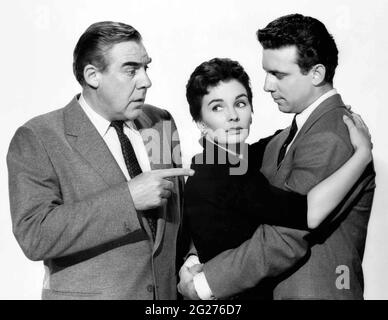 Jean Simmons, Paul Douglas, Anthony Franciosa, « This could be the Night » (1957) MGM / référence du dossier # 34145-132THA Banque D'Images