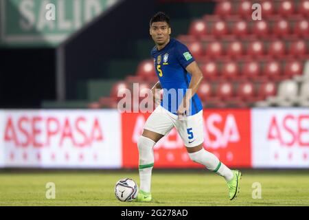 Asunción, Paraguay. 8 juin 2021; Defensores del Chaco Stadium, Asunción, Paraguay; coupe du monde de football 2022 qualificatifs; Paraguay contre Brésil; Casemiro du Brésil crédit: Action plus Sports Images/Alamy Live News Banque D'Images