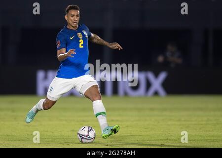 Asunción, Paraguay. 8 juin 2021; Defensores del Chaco Stadium, Asunción, Paraguay; coupe du monde de football 2022 qualificatifs; Paraguay contre Brésil; Danilo of Brazil Credit: Action plus Sports Images/Alamy Live News Banque D'Images