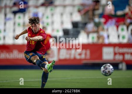 Leganes, Espagne. 8 juin 2021. Javier Puado en Espagne tire et marque lors d'un match de football amical entre l'Espagne et la Lituanie à Leganes, Espagne, le 8 juin 2021. Credit: Meng Dingbo/Xinhua/Alay Live News Banque D'Images