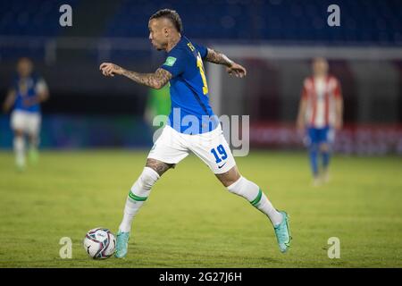 Asunción, Paraguay. 08 juin 2021 ; Defensores del Chaco Stadium, Asunción, Paraguay ; qualifications de la coupe du monde de football 2022 ; Paraguay contre Brésil ; Everton du Brésil crédit : action plus Sports Images/Alamy Live News Banque D'Images