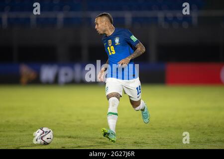 Asunción, Paraguay. 08 juin 2021 ; Defensores del Chaco Stadium, Asunción, Paraguay ; qualifications de la coupe du monde de football 2022 ; Paraguay contre Brésil ; Everton du Brésil crédit : action plus Sports Images/Alamy Live News Banque D'Images