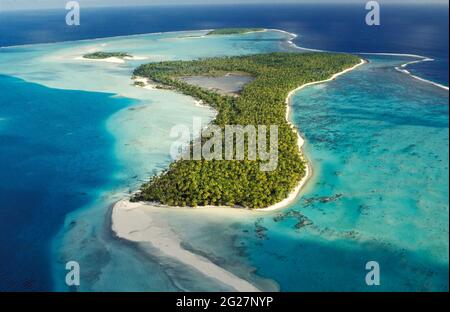 POLYNÉSIE FRANÇAISE. ÎLES DE LA SOCIÉTÉ. VUE AÉRIENNE DE L'ATOLL TETIARUA Banque D'Images