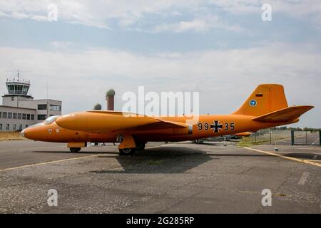 Avion bombardier de la Force aérienne allemande de Canberra au musée de la Force aérienne de Gatow, en Allemagne. Banque D'Images