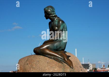 Statue de la Sirène à Copenhague - Danemark Banque D'Images