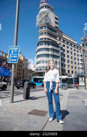 Madrid, Espagne. 09e juin 2021. Le réalisateur allemand Alison Kuhnam pose pour une photo lors de l'ouverture du Festival du film allemand de Madrid au cinéma Palacio de la Prensa à Madrid crédit: CORDONS PRESSE/Alamy Live News Banque D'Images