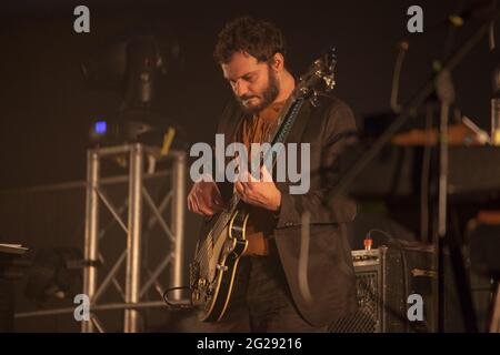 Bologne, Italie. 08 juin 2021. 18 mois après la sortie de MOMENTUM, le dernier album de CALIBRE 35 acclamé et 12 mois après leur premier concert après le lookdown de 2020, le groupe formé par Massimo Martellotta, Enrico Gabrielli, Luca Cavina, Fabio Rondanini sont de retour à l'Arena Puccini et Tommaso Colliva: I CALIBRO 35. (Photo de Carlo Vergani/Pacific Press/Sipa USA) crédit: SIPA USA/Alay Live News Banque D'Images