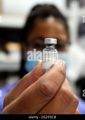 Mise en œuvre du vaccin contre le coronavirus photo prise le 8 février 2021 Banque D'Images