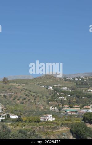 Vue panoramique sur les vestiges de l'ancien château de Zalia, Alcaucin, Espagne Banque D'Images