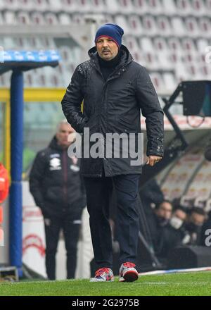 Entraîneur en chef du FC de Bologne Sinisa Mihajlovic pendant la série UNE saison 2020/21 du FC de Bologne au Stadio Olimpico Grande Torino / LM Banque D'Images