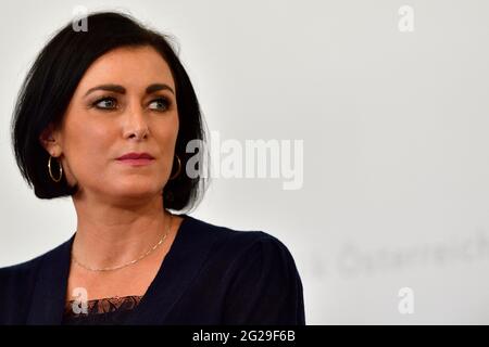 Vienne, Autriche. 9th juin 2021. Foyer de presse après le Conseil des ministres avec Elisabeth Köstinger, ministre fédérale de l'agriculture, des régions et du tourisme (ÖVP). Banque D'Images