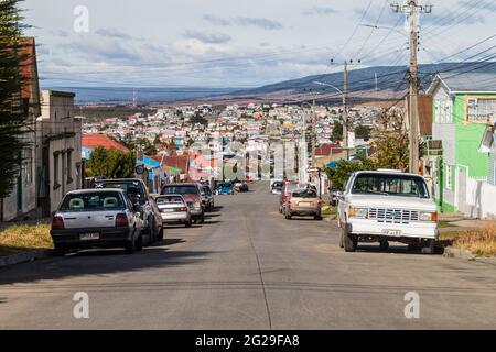 PUNTA ARENAS - 4 MARS 2015 : rue à Punta Arenas, Chili Banque D'Images