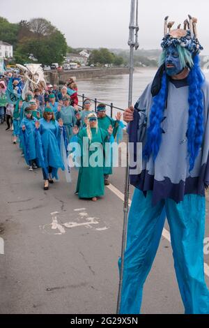 Mumbles, Swansea, Royaume-Uni. 9 juin 2021 : manifestation de la rébellion de l'extinction intitulée « Growing in Promises » à la ville balnéaire de Mumbles, près de Swansea. La rébellion sur l'extinction a souligné la prochaine réunion du G7 qui se tiendra à Carbis Bay, à Cornwall, le week-end du 11 au 13 juin 2021. Crédit : Gareth Llewelyn/Alay Banque D'Images