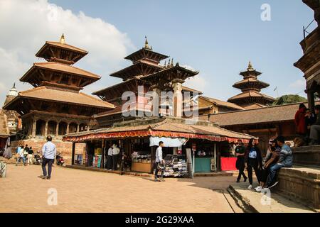 Vue générale des bâtiments historiques situés sur la place Durbar, Patan, Katmandou, Népal. Banque D'Images