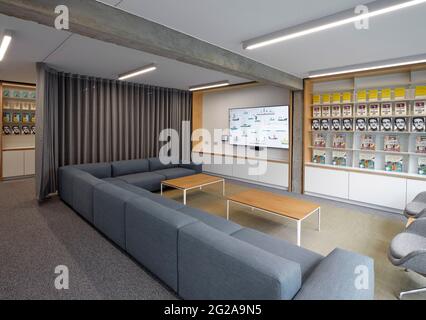 Zone d'écorché. Bureaux de PAN Macmillan, Londres, Royaume-Uni. Architecte: Studio soigné, 2019. Banque D'Images