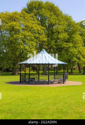 Vue sur Abbey Park à Pershore, Worcestershire, Angleterre. Banque D'Images