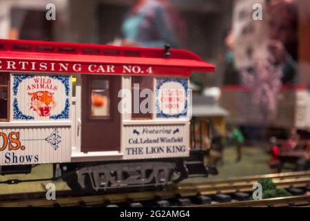 Caboose sur un train modèle Banque D'Images