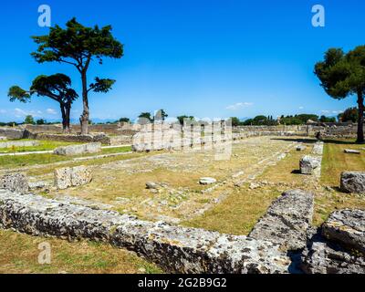 Ruines de l'Asklepieiion (hôpital de ville) - zone archéologique de ​​Paestum - Salerne, Italie Banque D'Images