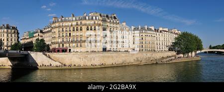 FRANCE, PARIS (75) 4ÈME ARRONDISSEMENT, LES QUAIS DE LA SEINE, ILE SAINT-LOUIS Banque D'Images