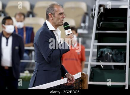 Entretiens de Cedric Pioline sur le terrain au cours du jour 11 de l'Open de France 2021, tournoi de tennis Grand Slam le 9 juin 2021 au stade Roland-Garros à Paris, France - photo Jean Catuffe / DPPI / LiveMedia Banque D'Images