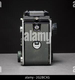 MAMIYA c220 appareil photo reflex à deux objectifs de format moyen. Banque D'Images