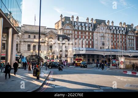 Victoria train station, Londres, un important terminal ferroviaire dans le centre de la capitale britannique desservant le sud-est de l'Angleterre. Banque D'Images