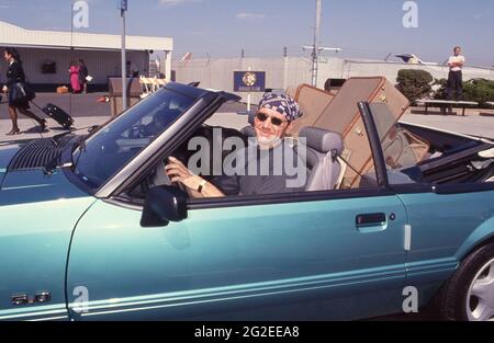 Kevin Spacey à l'aéroport international de Los Angeles - 27 septembre 1992 crédit : Ralph Dominguez/MediaPunch Banque D'Images