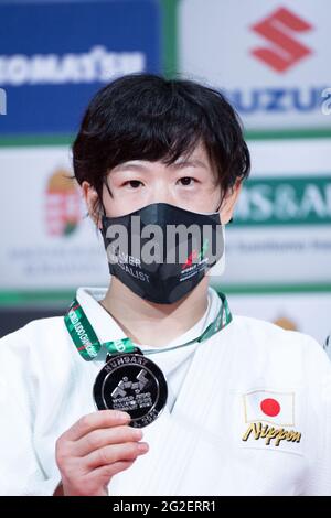 Cérémonie de remise des prix de la femme de Yoko Ono -70 kg au Japon lors des Championnats du monde de judo 2021 à Budapest Sports Arena, en Hongrie, le 10 juin 2021 Banque D'Images