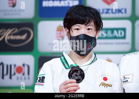 Cérémonie de remise des prix de la femme de Yoko Ono -70 kg au Japon lors des Championnats du monde de judo 2021 à Budapest Sports Arena, en Hongrie, le 10 juin 2021 Banque D'Images