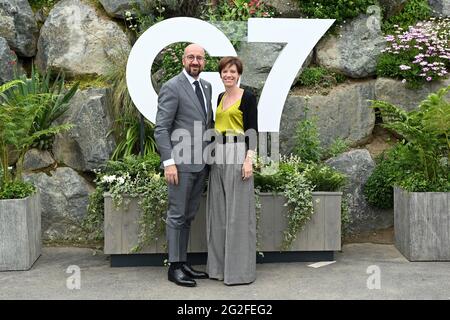 Newquay, Royaume-Uni. 11 juin 2021. Le président du Conseil européen Charles Michel et son partenaire Amélie Derbaudrenghien arrivent à l'hôtel Carbis Bay le 11 juin 2021, avant le sommet du G7 à Cornwall, au Royaume-Uni. Photo de David Fisher/G7 Cornwall 2021/UPI crédit: UPI/Alay Live News Banque D'Images