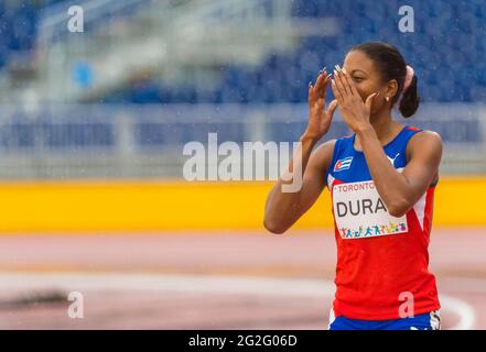 Omara Duran, de Cuba, remporte le record mondial de 100 m T12 féminin avec 11.65. La journée de l'Athlétisme des Jeux Parapan am a été marquée b Banque D'Images