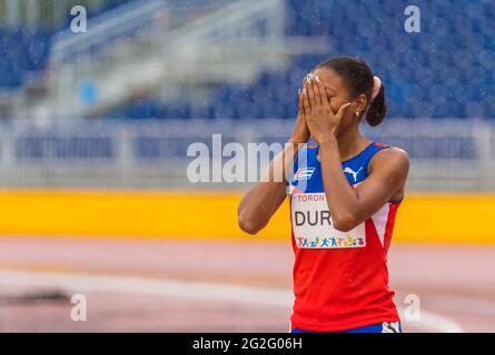 Omara Duran, de Cuba, remporte le record mondial de 100 m T12 féminin avec 11.65. La journée de l'Athlétisme des Jeux Parapan am a été marquée b Banque D'Images