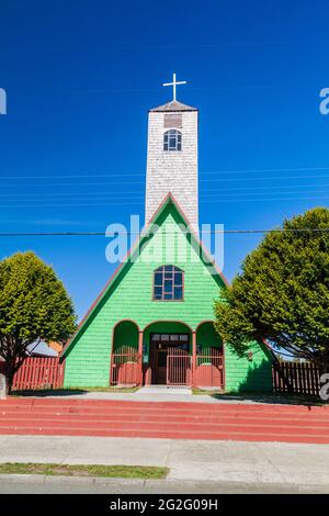 Église en bois classée au patrimoine mondial de l'UNESCO, village de Curaco de Velez, île Isla Quinchao, Chili Banque D'Images