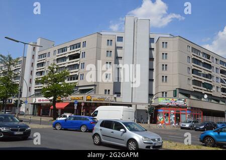 Quartier résidentiel de Schöneberger Terassen à Berlin, Allemagne - 10 juin 2021. Banque D'Images