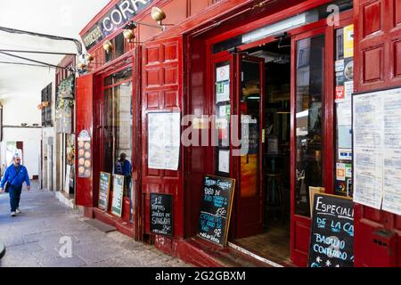 Taverne traditionnelle. Taberna Corrientes, Calle de Toledo. Madrid a une importante tradition gastronomique. De nombreux restaurants qui ont préparé le Banque D'Images