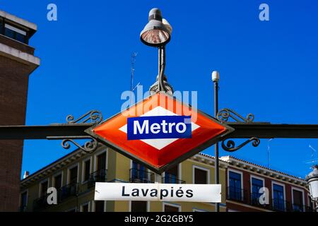 Panneau à la station de métro, Metro Lavapiés, Plaza de Lavapiés. Madrid, Comunidad de Madrid, Espagne, Europe Banque D'Images