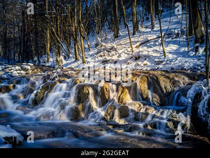 Lillachquelle en hiver, Suisse franconienne, Franconie, Bavière Banque D'Images