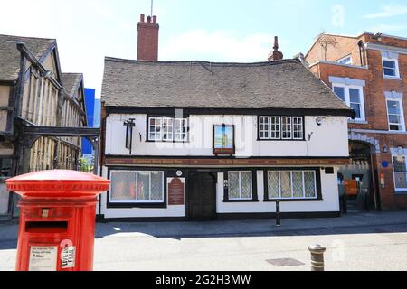 THR Old Windmill, le pub le plus ancien et le plus connu de la ville, daté de 1451, sur la rue médiévale de Ston, à Coventry, UK City of Culture 2021, Royaume-Uni Banque D'Images