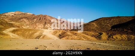 Vue magnifique depuis la route de l'artiste dans le parc national de la Vallée de la mort, Californie, États-Unis Banque D'Images