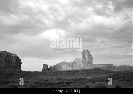 John Ford point - un point de vue avec des vues panoramiques de buttes escarpées, du nom du réalisateur qui montre plusieurs films ici à Monument Valley, Arizona, États-Unis Banque D'Images