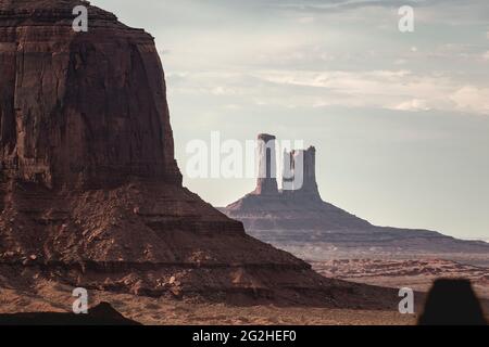 John Ford point - un point de vue avec des vues panoramiques de buttes escarpées, du nom du réalisateur qui montre plusieurs films ici à Monument Valley, Arizona, États-Unis Banque D'Images