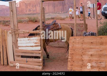 John Ford point - un point de vue avec des vues panoramiques de buttes escarpées, du nom du réalisateur qui montre plusieurs films ici à Monument Valley, Arizona, États-Unis Banque D'Images