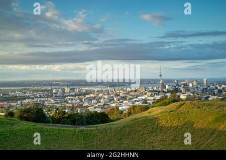 Vue sur Aukland depuis le point d'observation du mont Eden, point de vue à Auckland, Auckland Privince, Île du Nord, Nouvelle-Zélande Banque D'Images