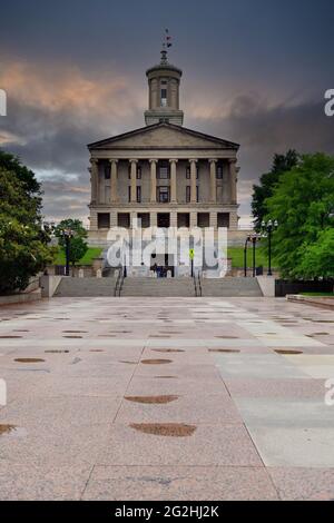 Nashville, Tennessee, États-Unis. Le Tennessee State Capitol Building construit entre 1845 et 1859 dans le style grec de l'architecture de renouveau. Banque D'Images