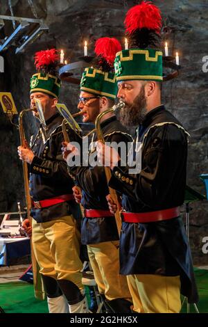 Mettenschicht - Erzgebirge ensemble Aue dans la traditionnelle Erzgebirge Miner habitude Banque D'Images