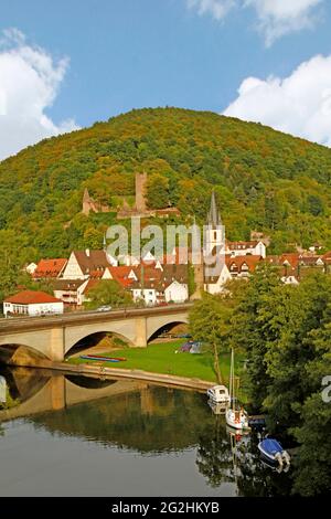 Scherenburg, église paroissiale catholique Saint-Pierre-et-Paul, Hexenturm, Gemünden am main, Spessart, Basse-Franconie, Bavière, Allemagne Banque D'Images