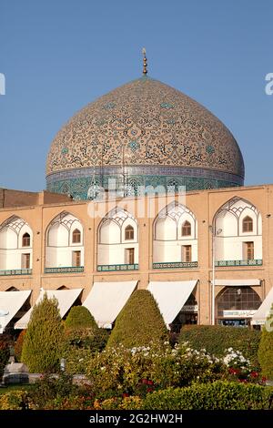 Mosquée Sheikh Lotfollah sur la place Naghe Jahan à Isfahan, Iran Banque D'Images