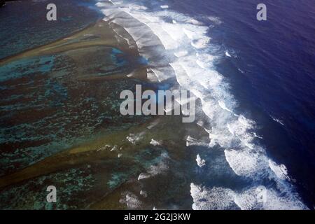 Vue aérienne du bord du récif de la lagune, île Lord Howe, Nouvelle-Galles du Sud, Australie Banque D'Images