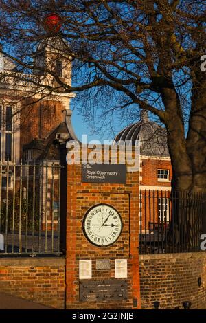 Angleterre, Londres, Greenwich, Greenwich Park, Royal Observatory, L'horloge de la porte Shepherd est ouverte 24 heures sur 24 Banque D'Images